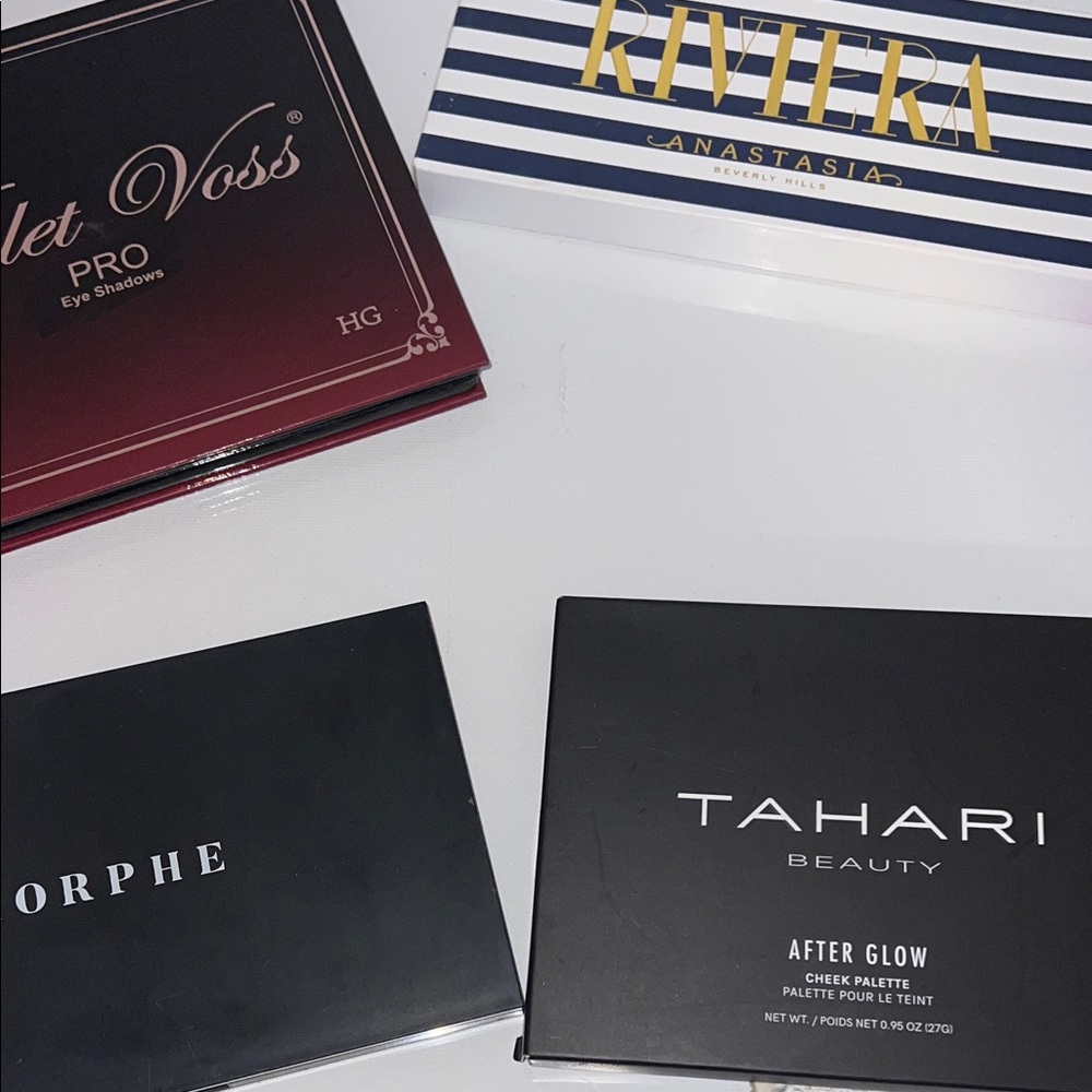 Eyeshadow bundle. abh tamari morphe and violet voss